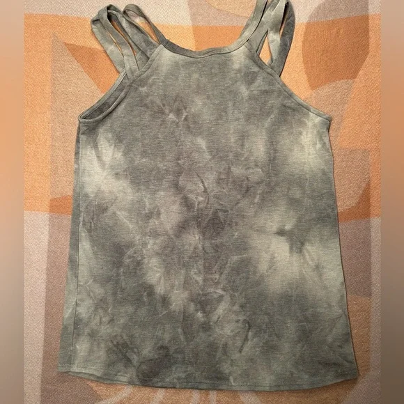 NWT Olive Tie-die tank, L - Picture 2 of 8